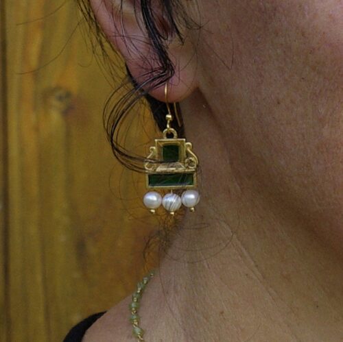 Boucles d'oreilles carré émaillé et perles
