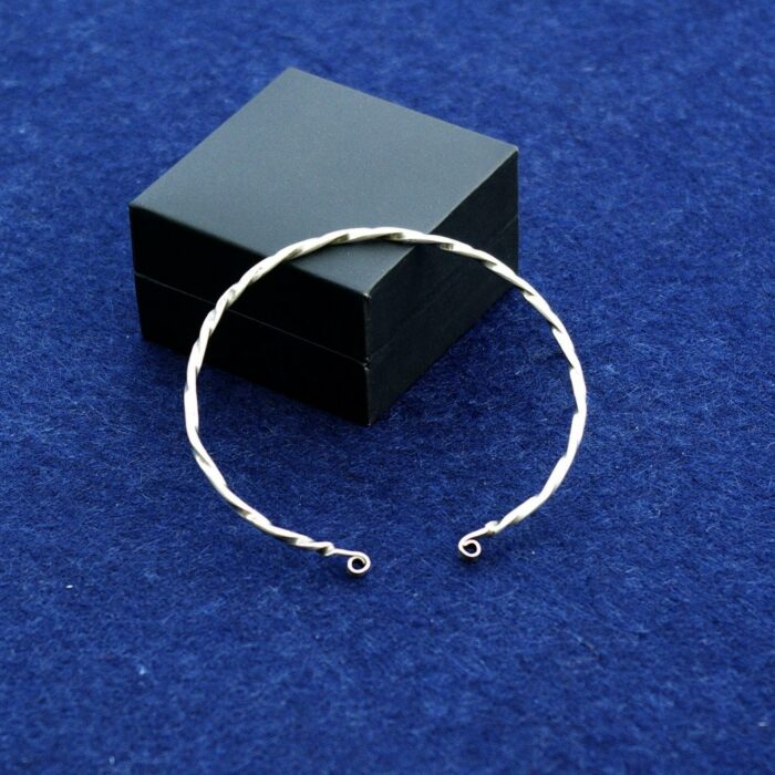 Bracelet torsadé