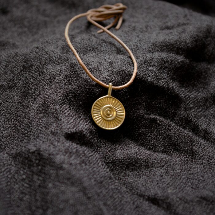 Pendentif à rayons – Image 2